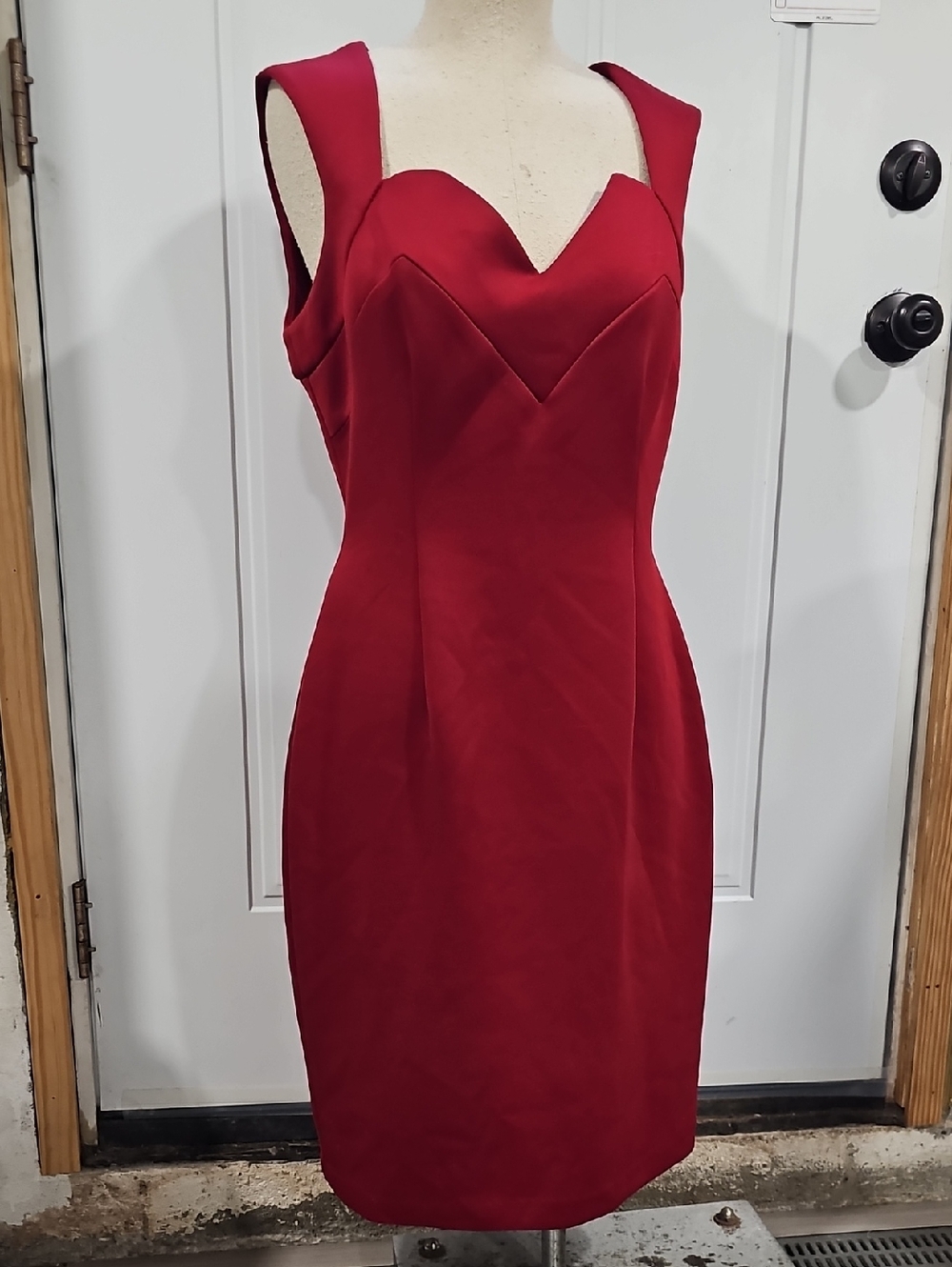 Classic Red Sheath Dress - Women's Elegant Cocktail Dress